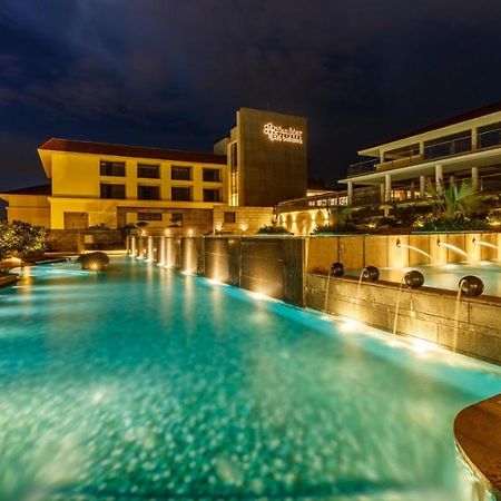 ホテル Nambiar Club Bellezea Kammasandra エクステリア 写真